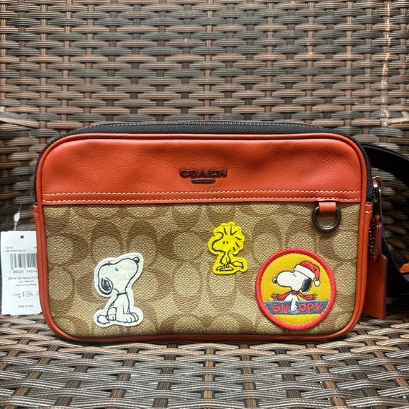 Coach X Peanuts Graham Crossbody In Signature Canvas With Patches ce746 - Picture 1 of 8